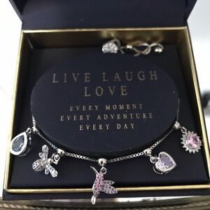 ✔️NWOT Brilliance Charm Bracelet 💜